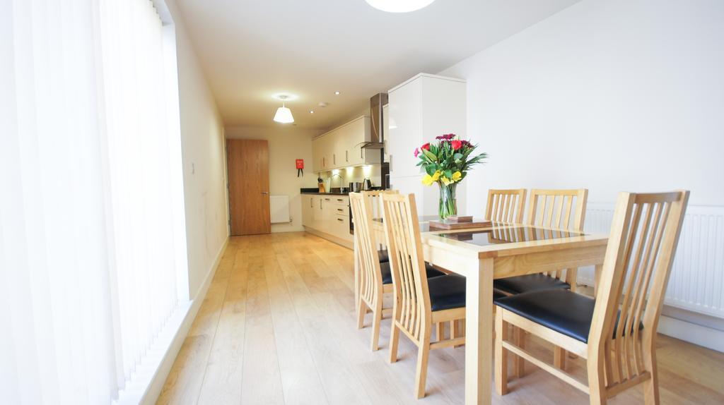 Crompton House apartamentos Edgware Exterior foto